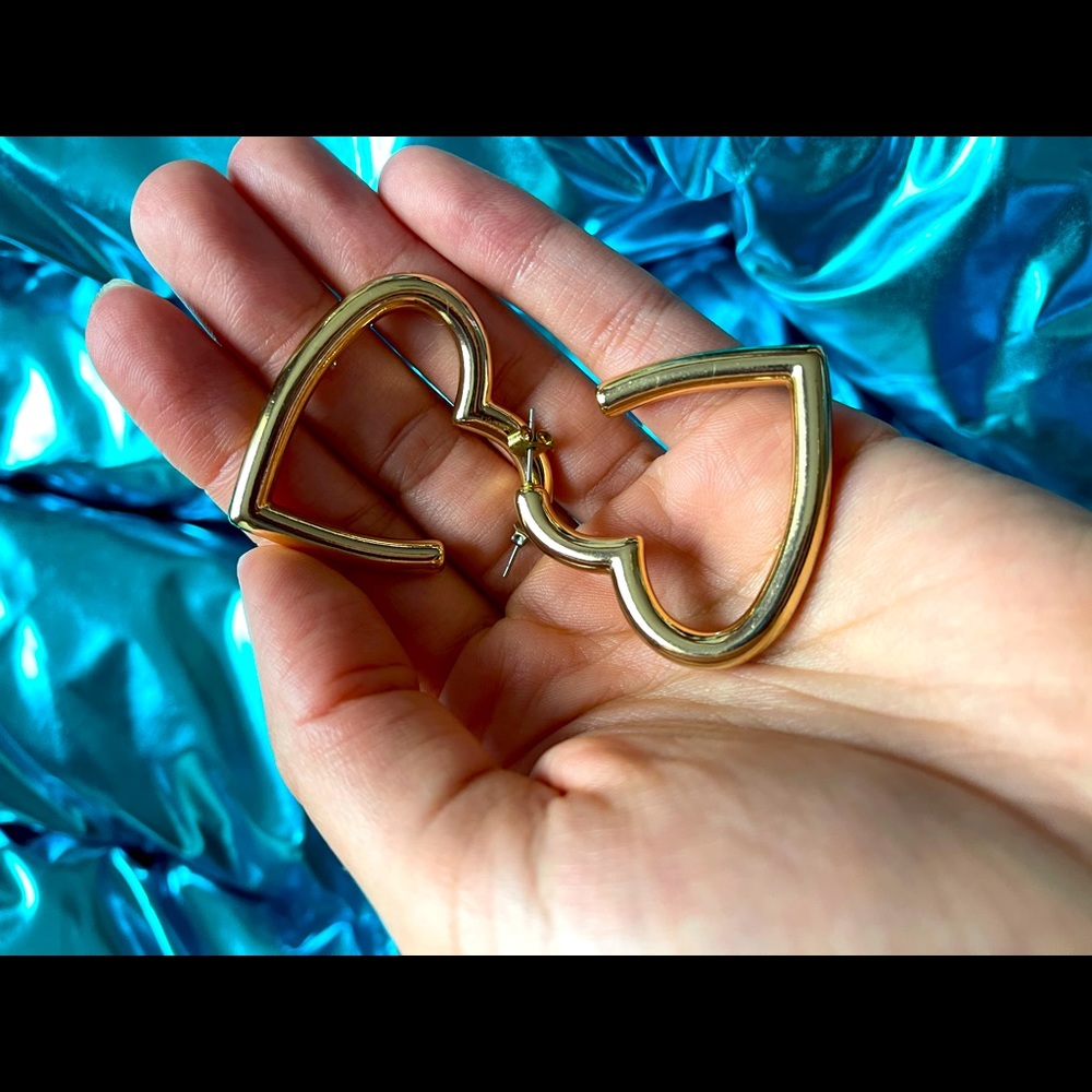 Gold heart earrings